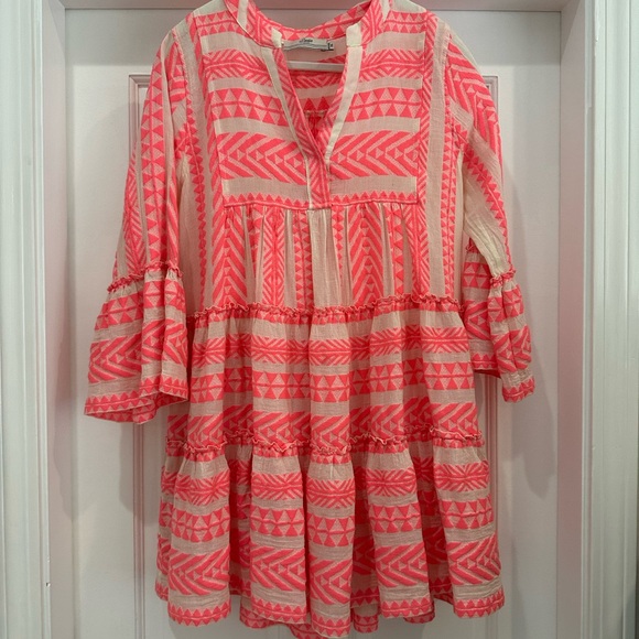 Devotion TWINS Pink and Cream Geometric Dress - Picture 1 of 4